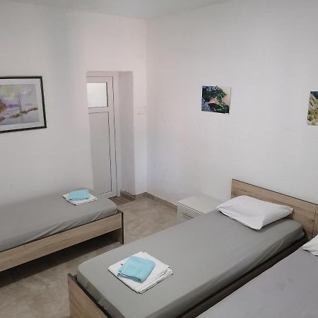 Apartman Milan Obrovac Buitenkant foto