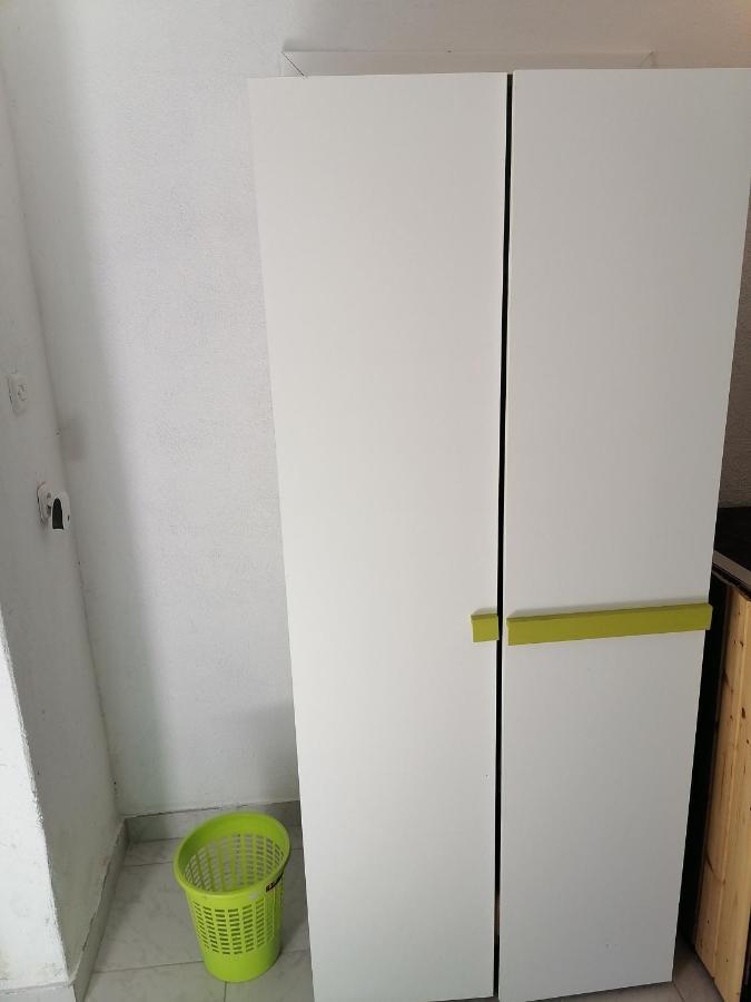 Apartman Milan Obrovac Buitenkant foto